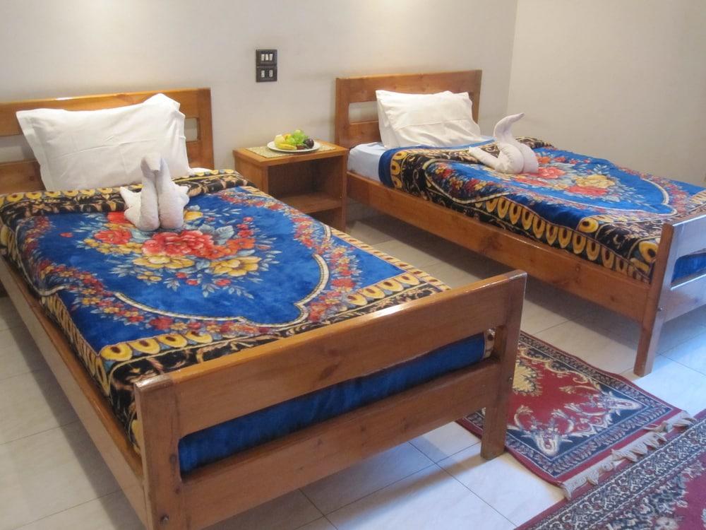 Amon Hotel Luxor Eksteriør billede