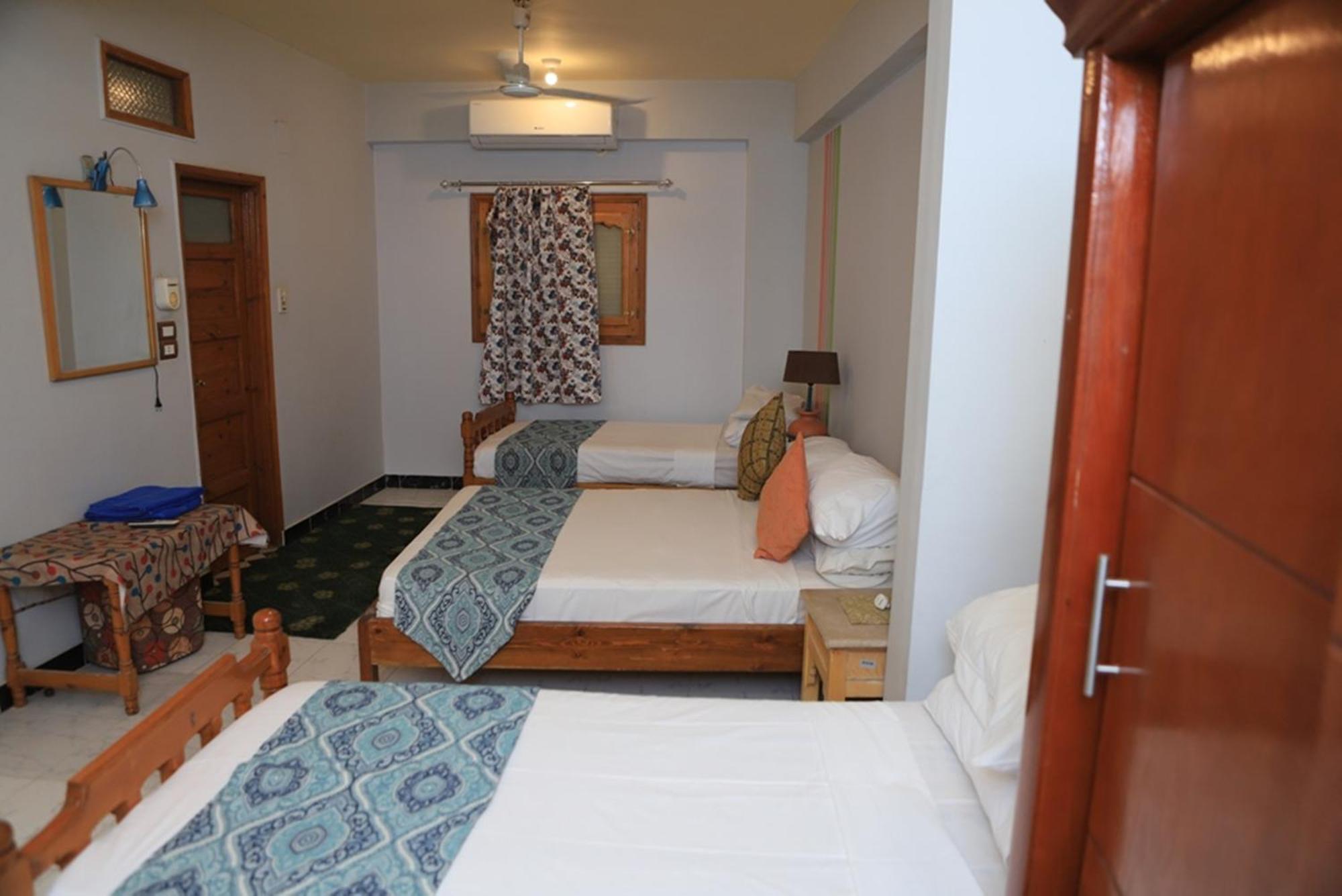 Amon Hotel Luxor Eksteriør billede