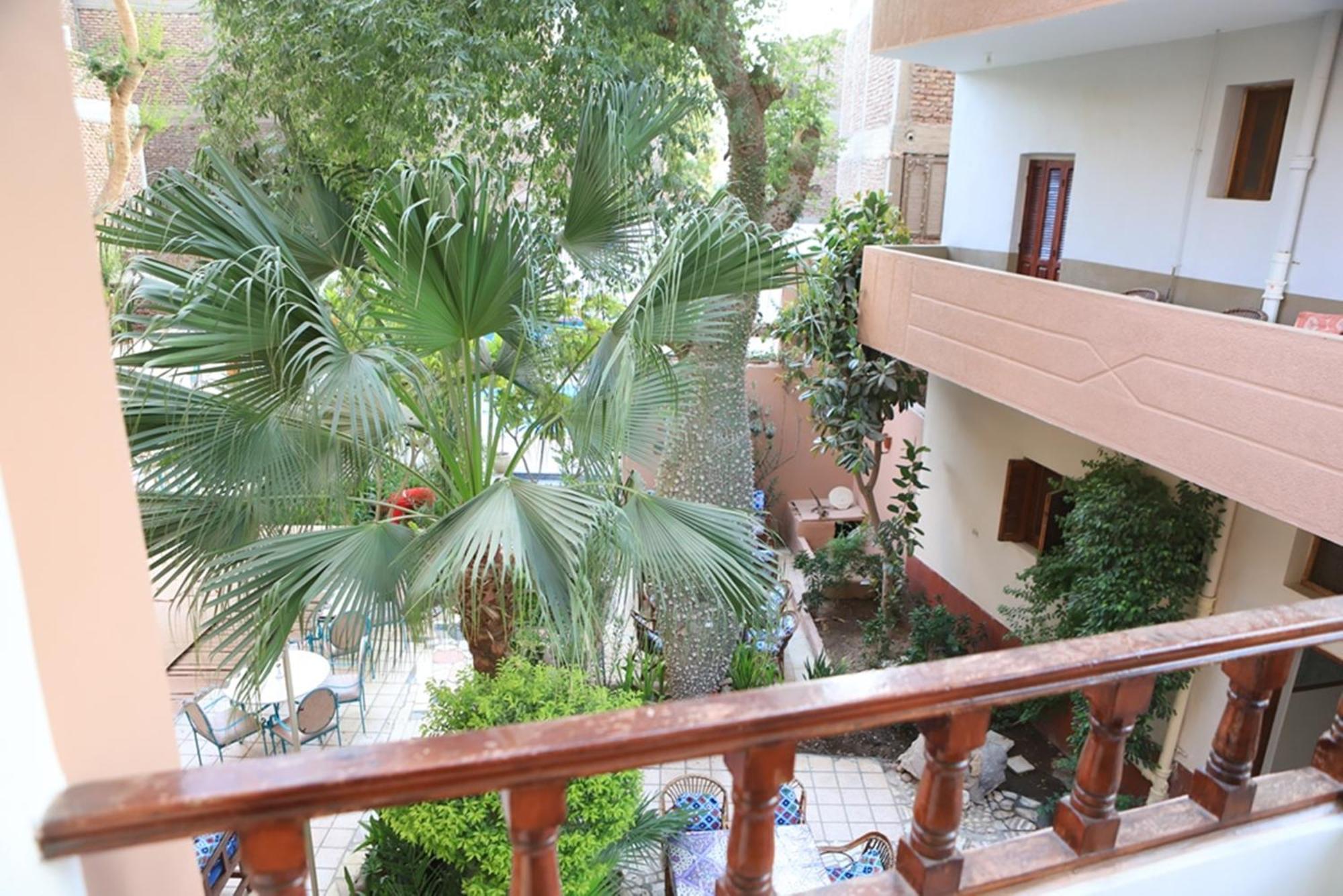 Amon Hotel Luxor Eksteriør billede