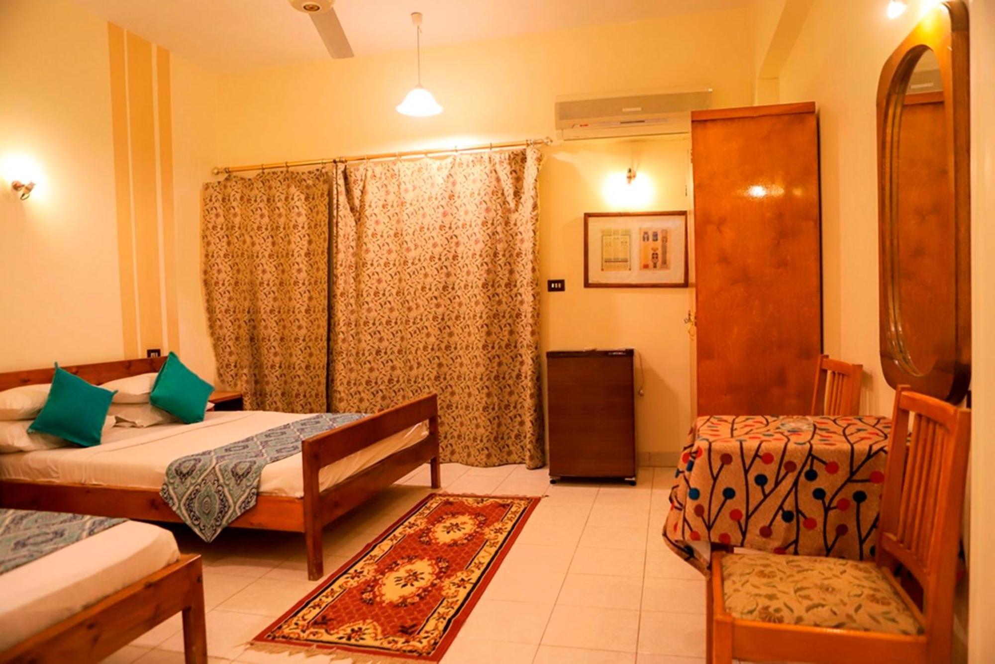 Amon Hotel Luxor Eksteriør billede