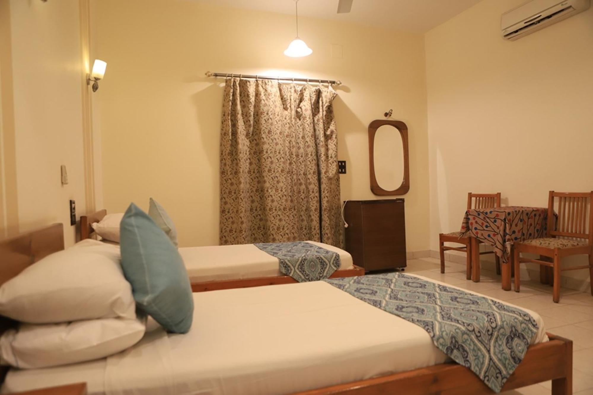 Amon Hotel Luxor Eksteriør billede