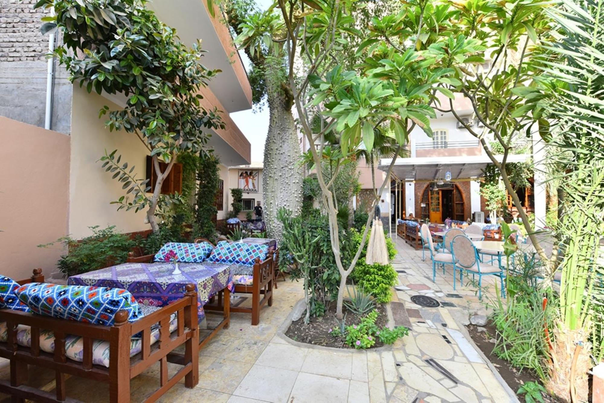 Amon Hotel Luxor Eksteriør billede