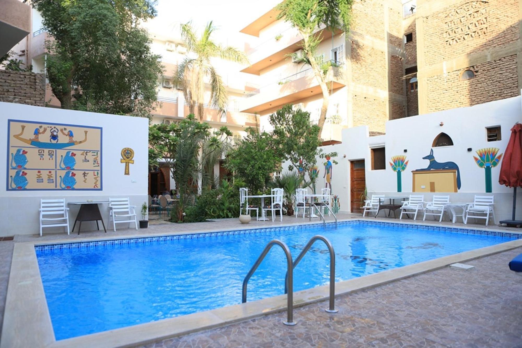 Amon Hotel Luxor Eksteriør billede
