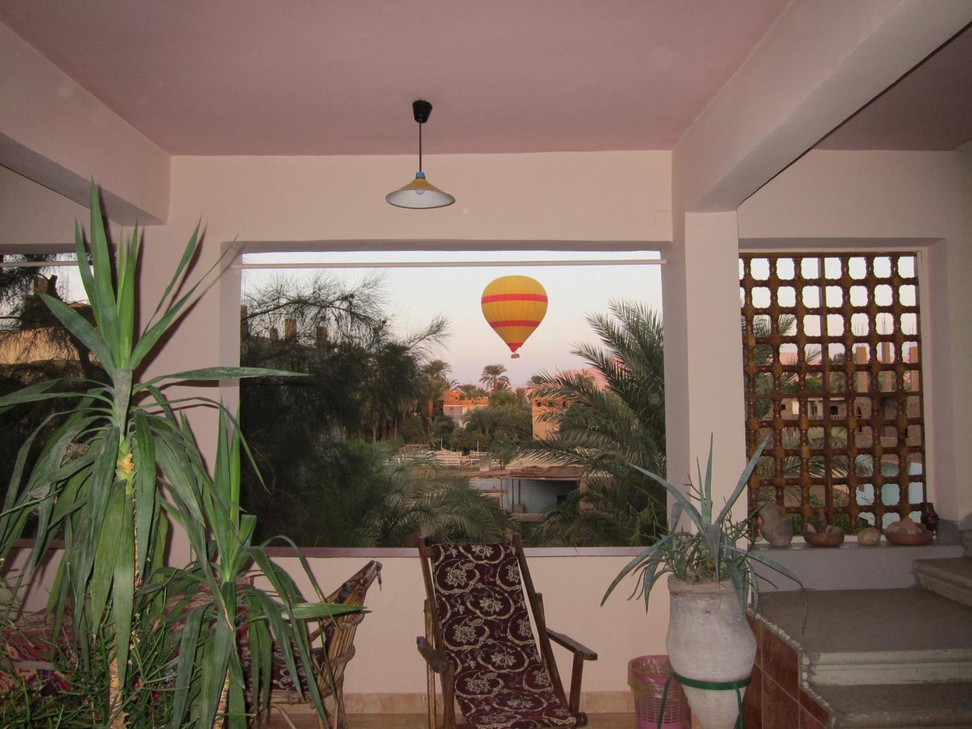 Amon Hotel Luxor Eksteriør billede