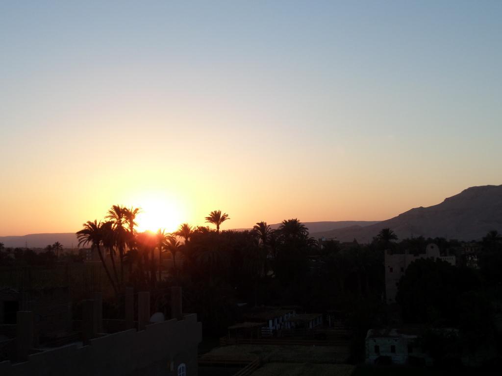 Amon Hotel Luxor Eksteriør billede